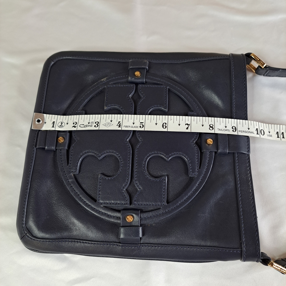 TORY BURCH LEATHER CROSSBODY BAG in STO~A~WAY NAVY - Picture 12 of 16
